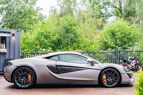 McLaren 570S 10