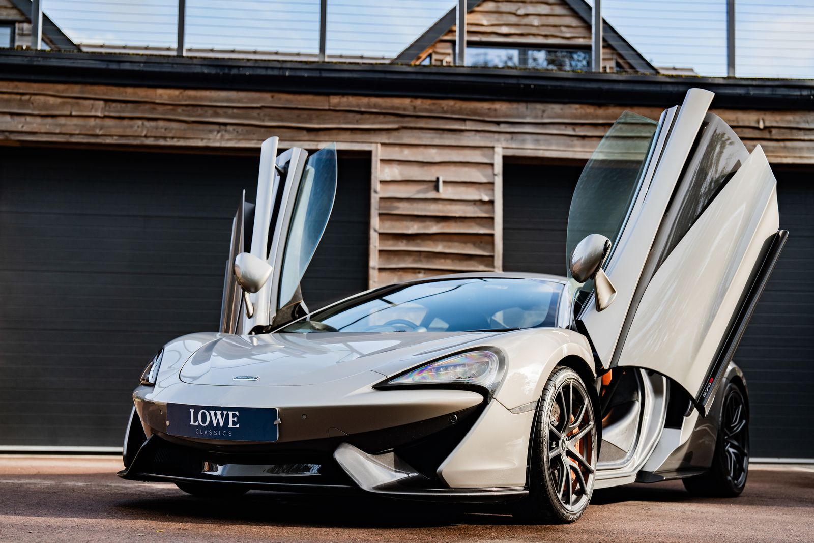 McLaren 570S