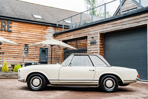 Mercedes 230 sl 25