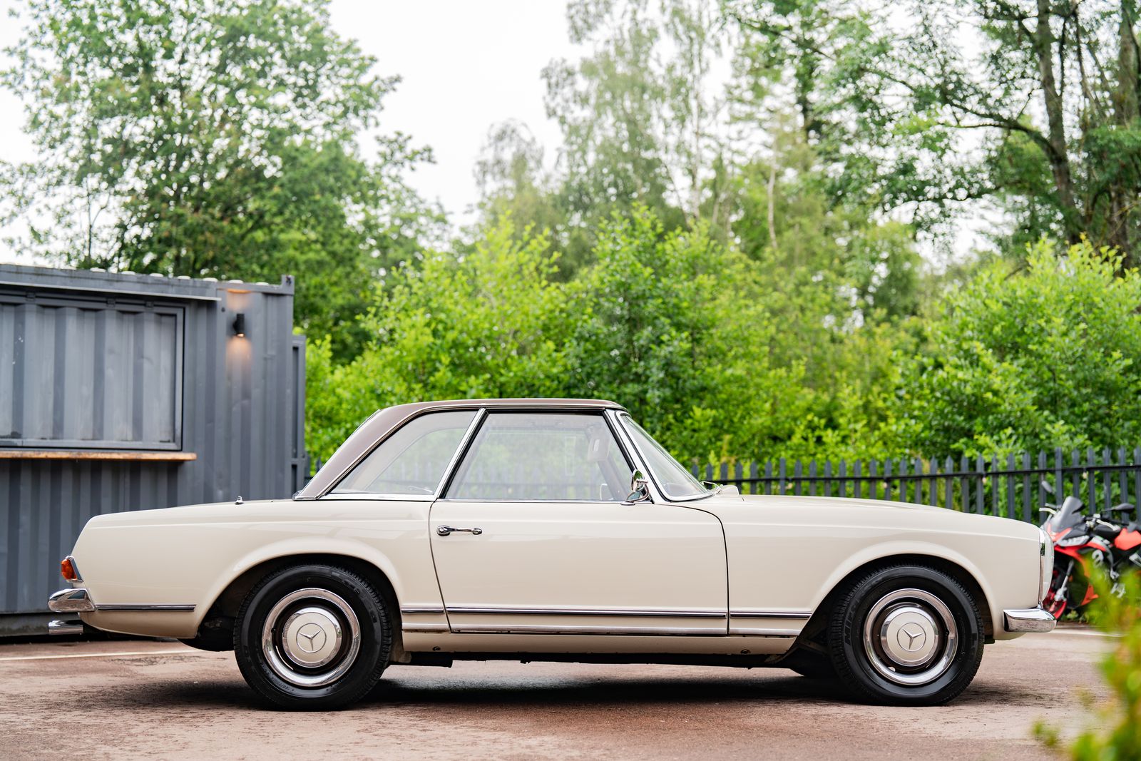 Mercedes 230 sl