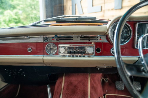 Mercedes 230 sl 14