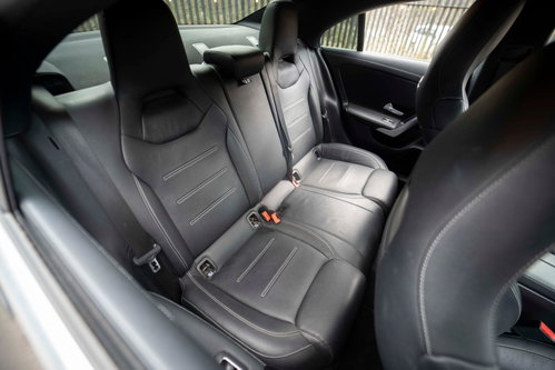 Mercedes-Benz CLA 9