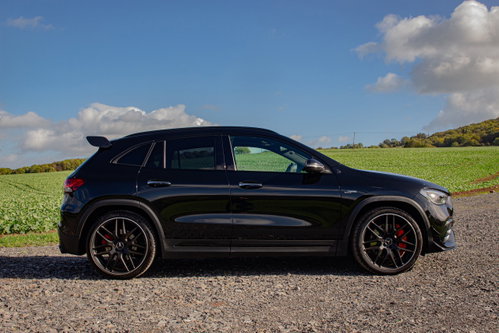 Mercedes-Benz GLA 4