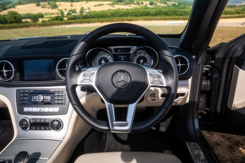 Mercedes-Benz SL 28
