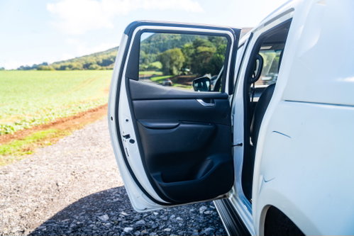 Mercedes-Benz X Class 38