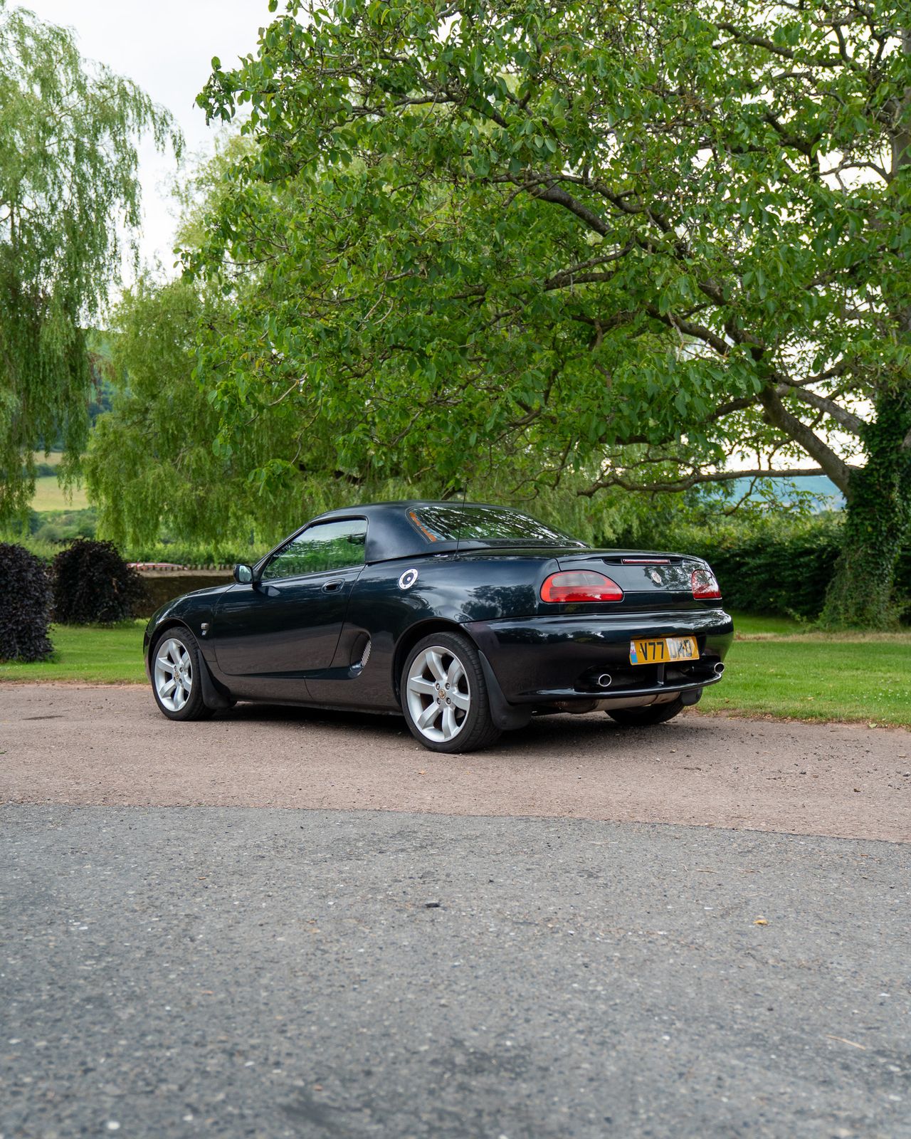 MG F