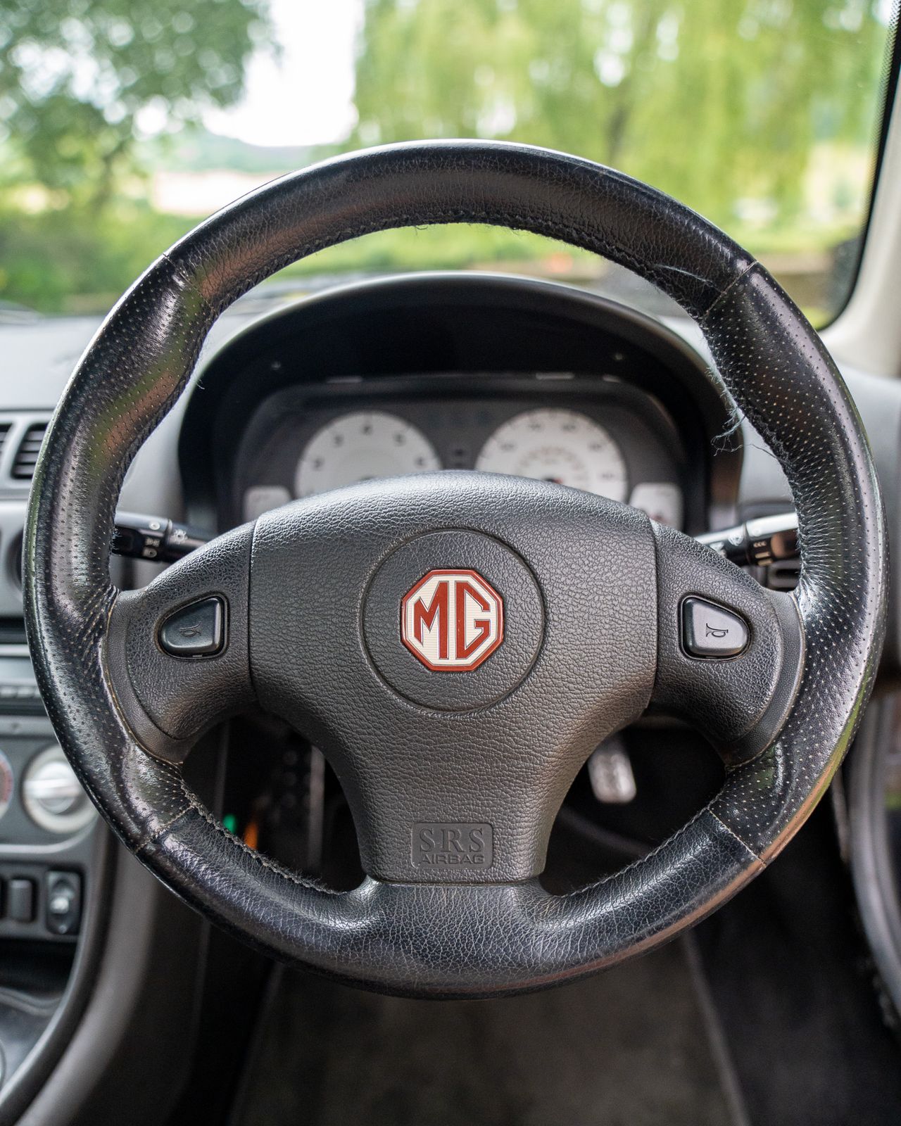 MG F