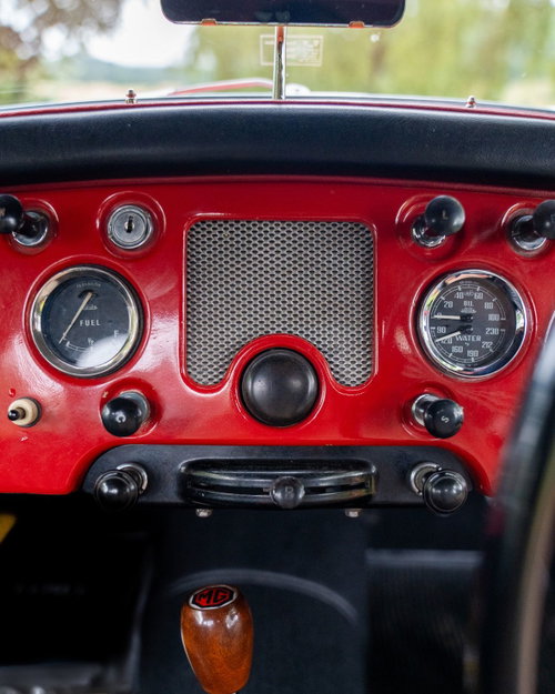 MG Roadster 18