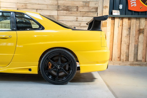 Nissan Skyline 4
