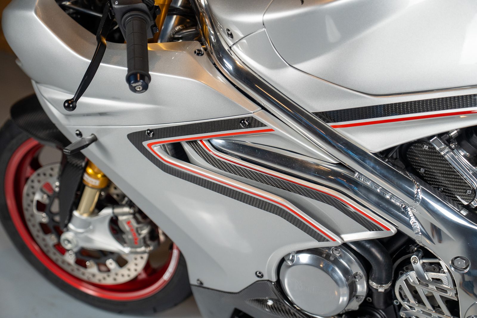 Norton V4 sv