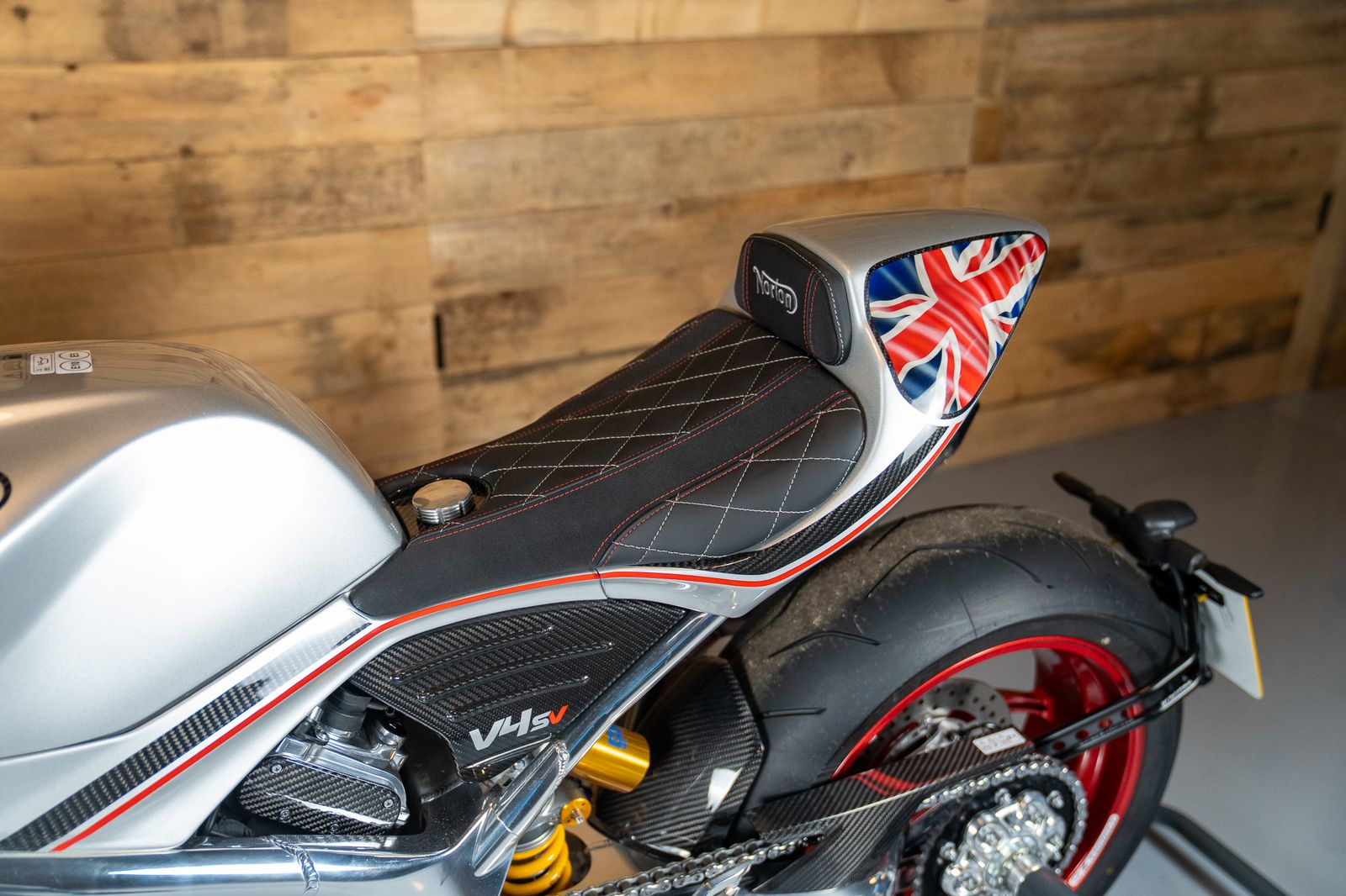 Norton V4 sv