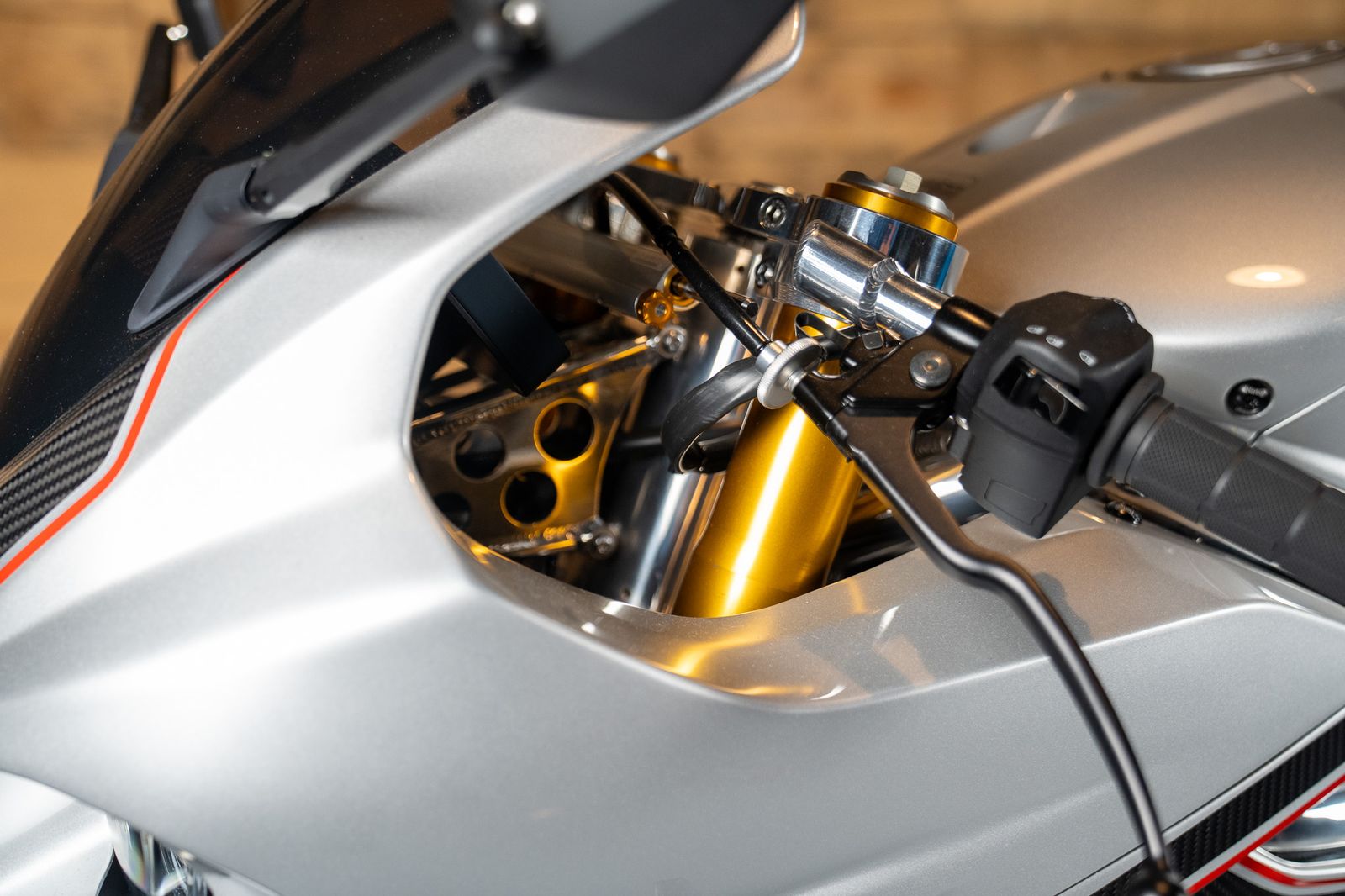 Norton V4 sv