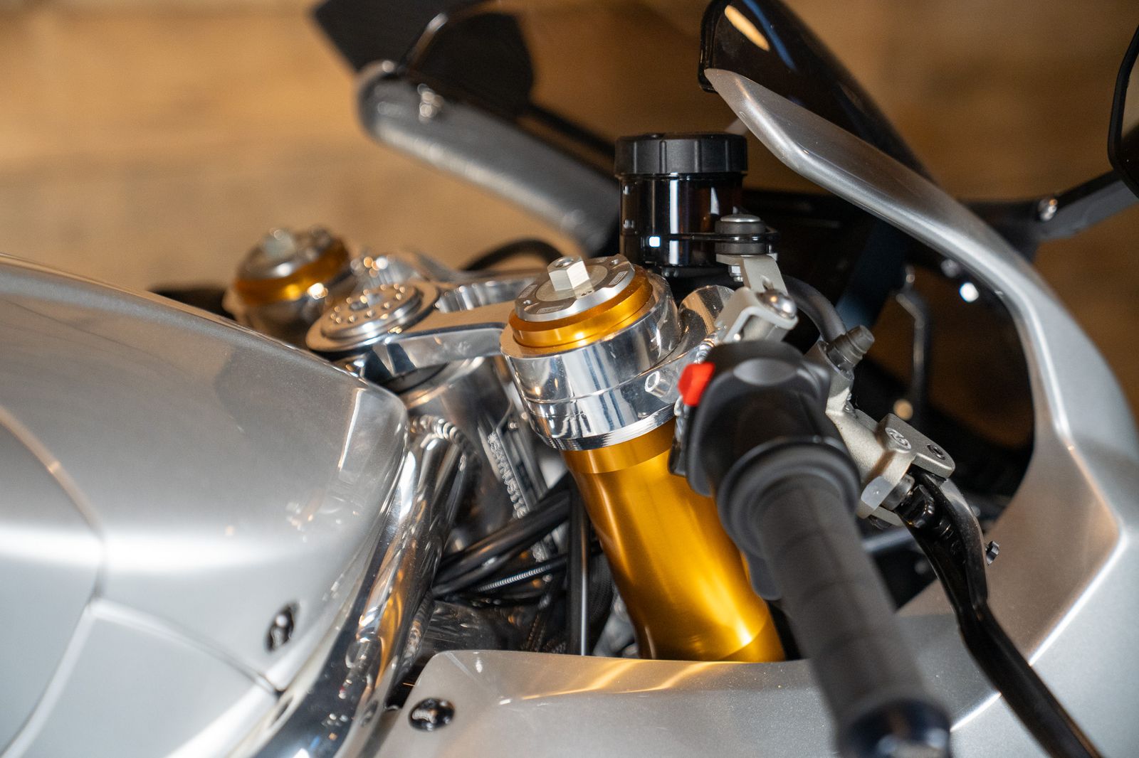 Norton V4 sv
