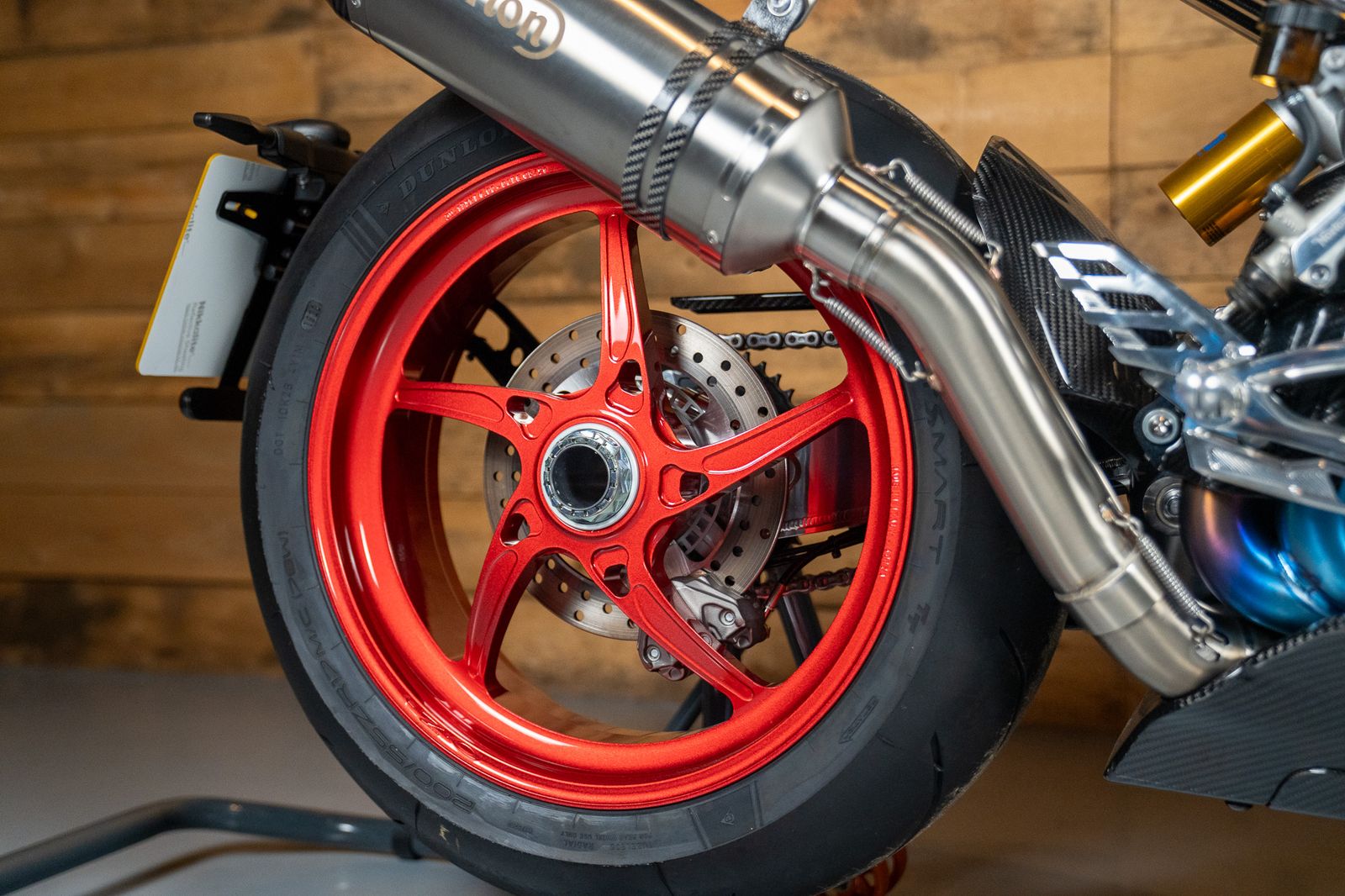 Norton V4 sv