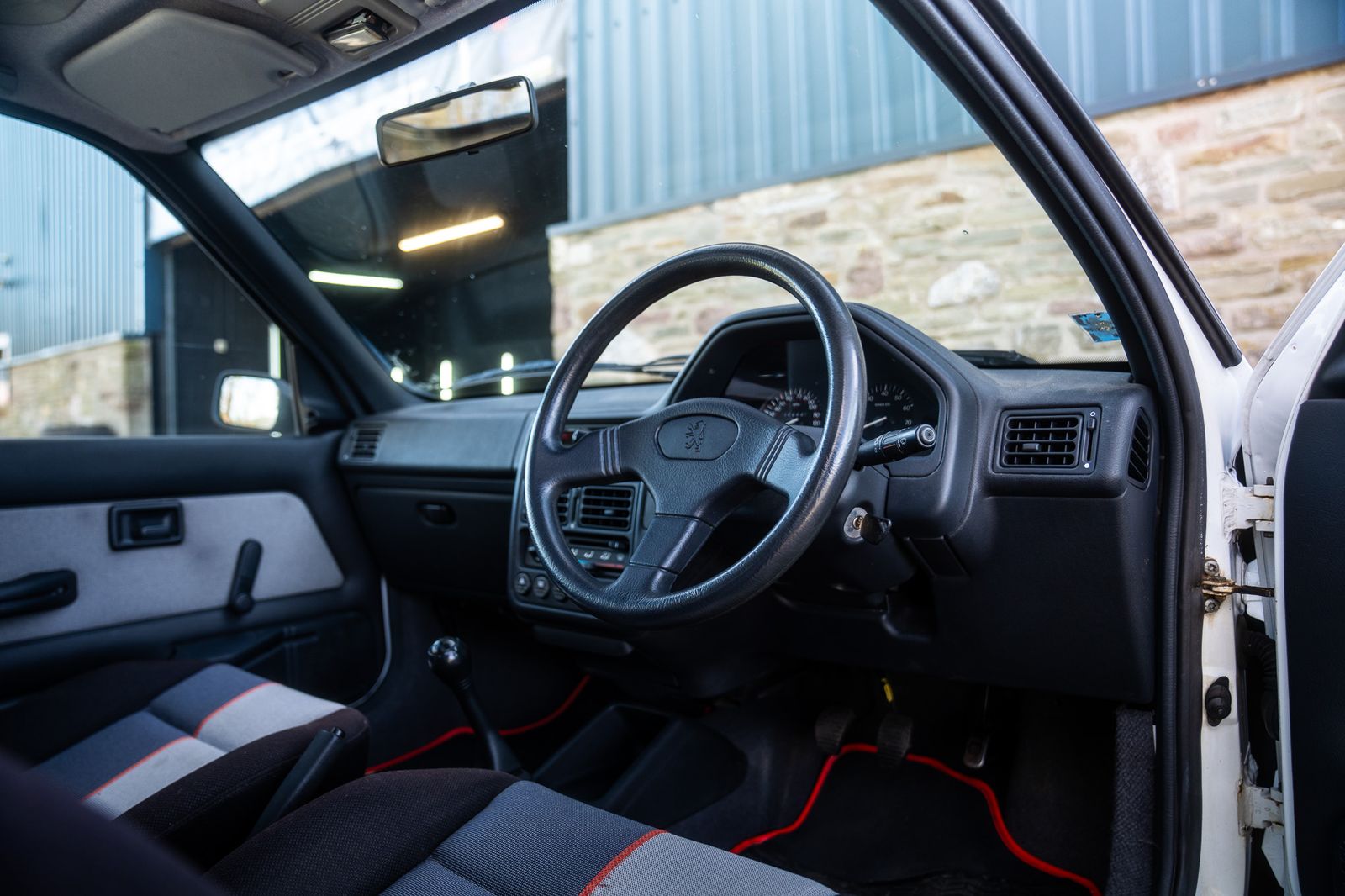Peugeot 106