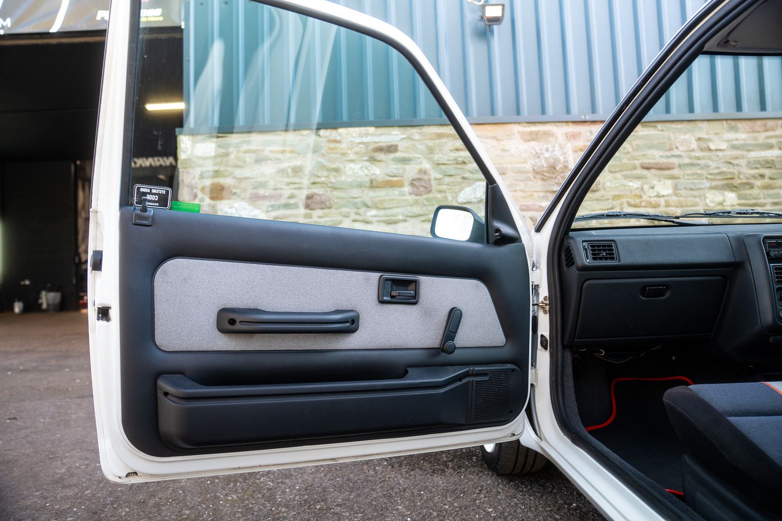 Peugeot 106