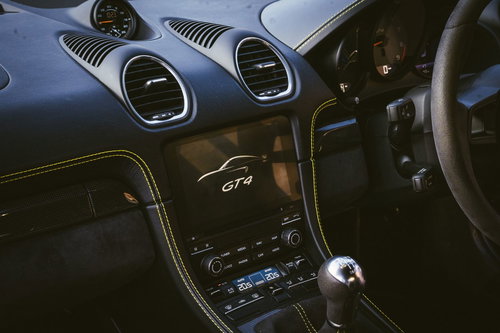 Porsche 718 17