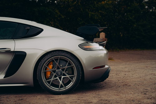 Porsche 718 8