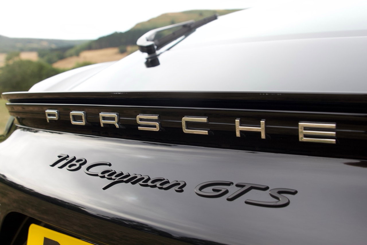 Porsche 718 Cayman