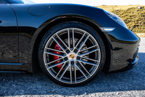 Porsche 718 Cayman 11