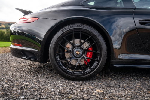 Porsche 911 16