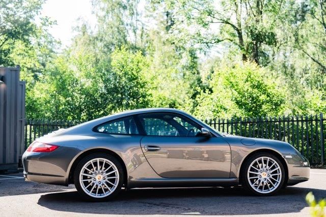 Porsche 911 3.6 carrera 2