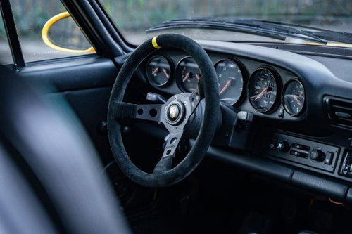Porsche 911 carrera 16