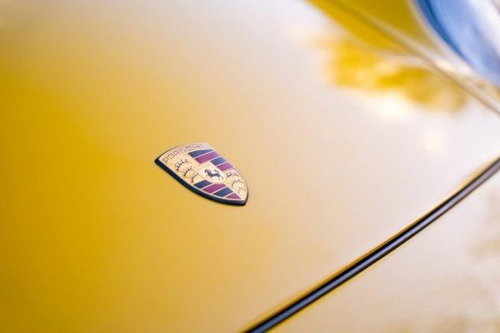 Porsche 911 carrera 28