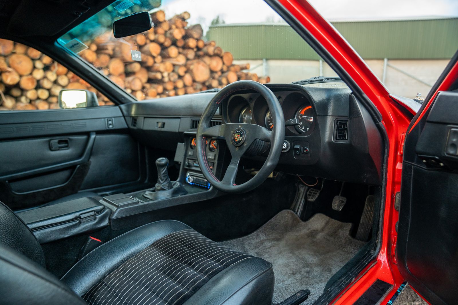 Porsche 924