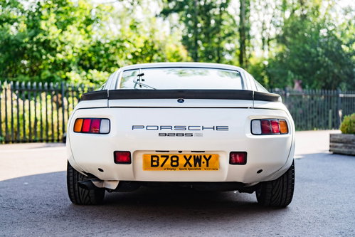 Porsche 928 4