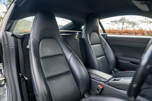 Porsche Cayman 27