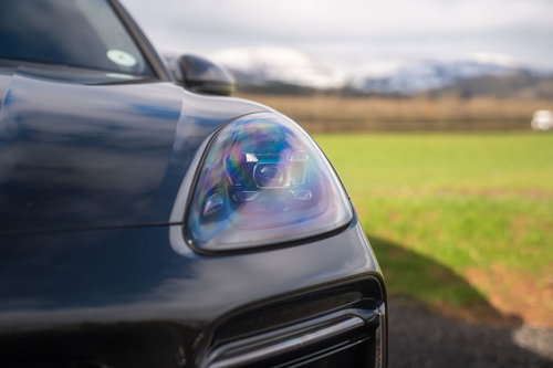 Porsche Cayenne 8