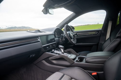 Porsche Cayenne 31