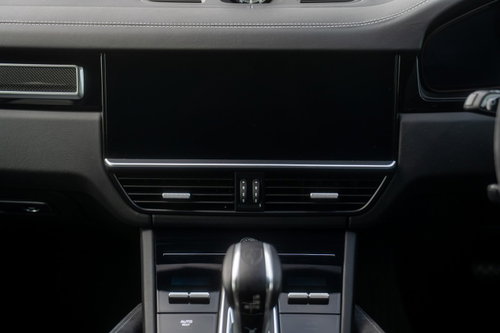 Porsche Cayenne 39