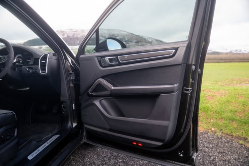Porsche Cayenne 18