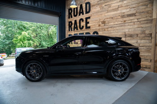Porsche Cayenne 1