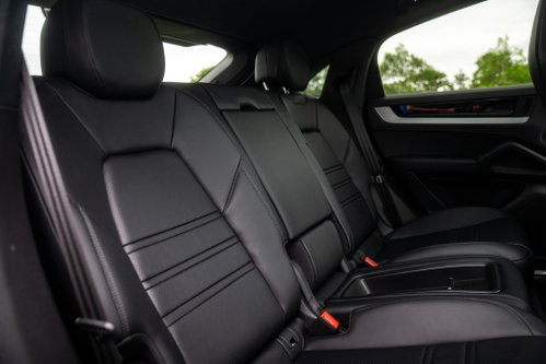 Porsche Cayenne 26