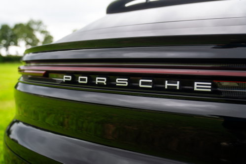 Porsche Cayenne 11