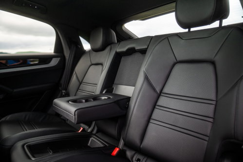 Porsche Cayenne 38