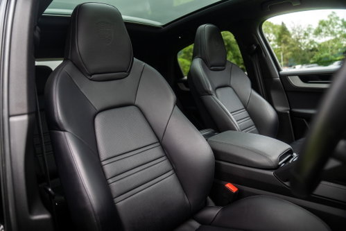 Porsche Cayenne 20