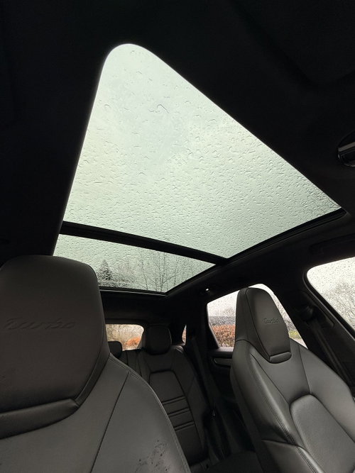 Porsche Cayenne 16