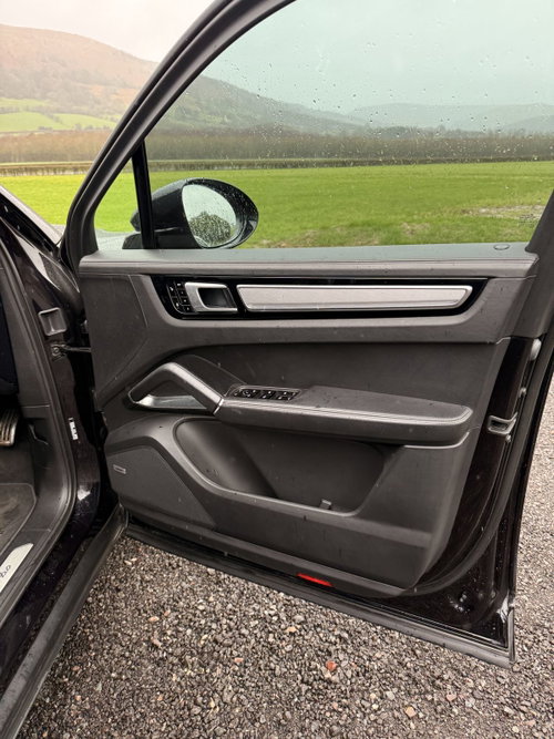Porsche Cayenne 9