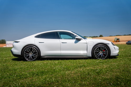 Porsche Taycan 3