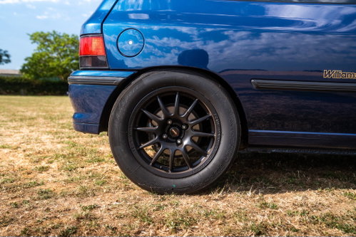 Renault Clio 24