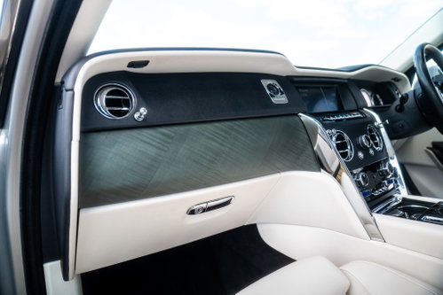 Rolls-Royce Cullinan 67