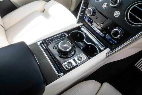 Rolls-Royce Cullinan 41