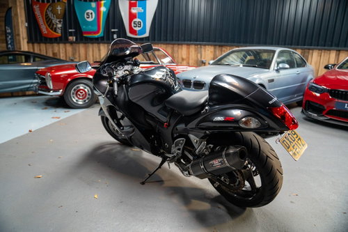 Suzuki GSX1300R Hayabusa 6