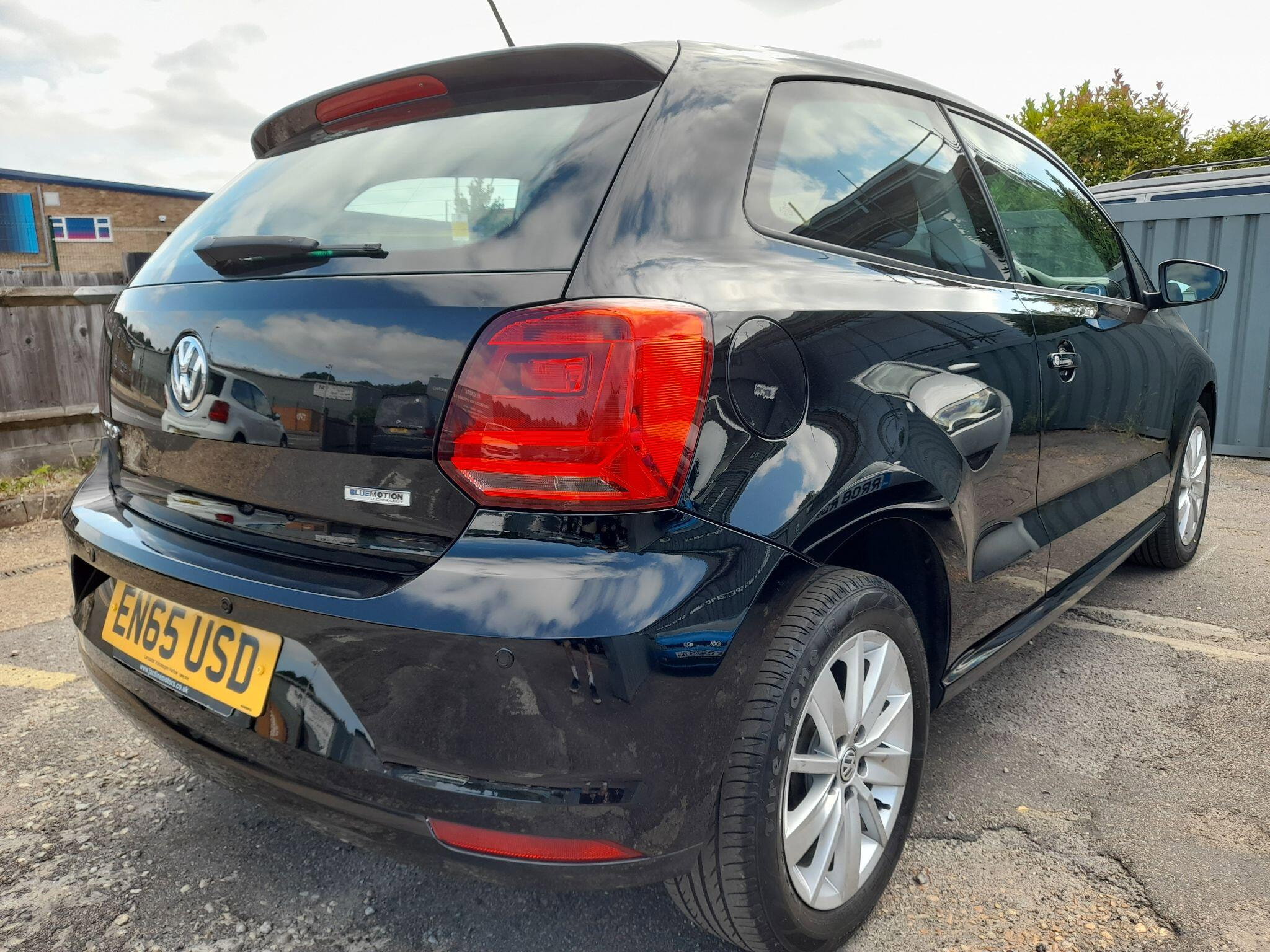 Volkswagen Polo 1.0 BlueMotion Tech SE Euro 6 (s/s) 3dr 3dr Manual 2015