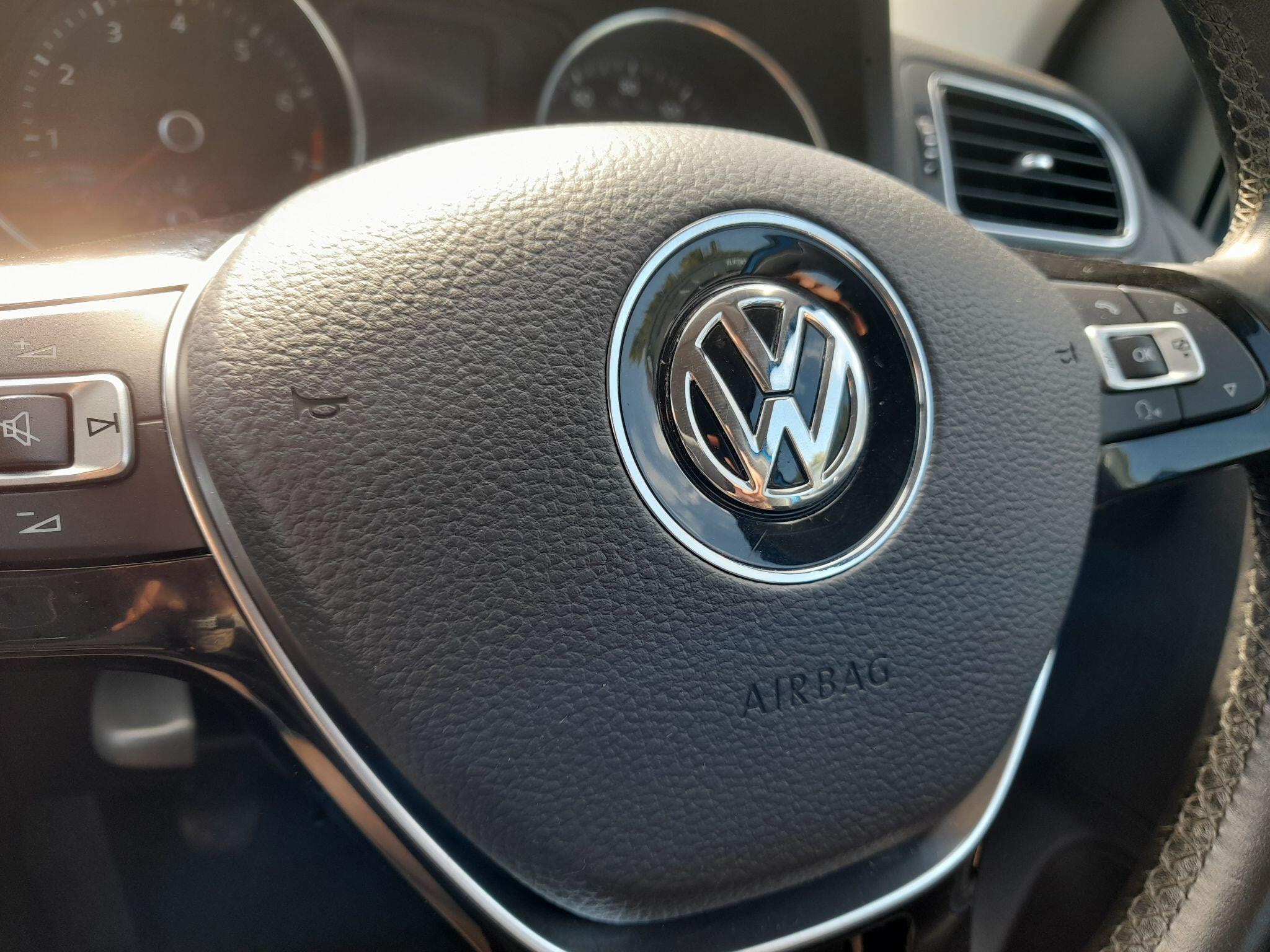Volkswagen Polo 1.0 BlueMotion Tech SE Euro 6 (s/s) 5dr 5dr Manual 2015