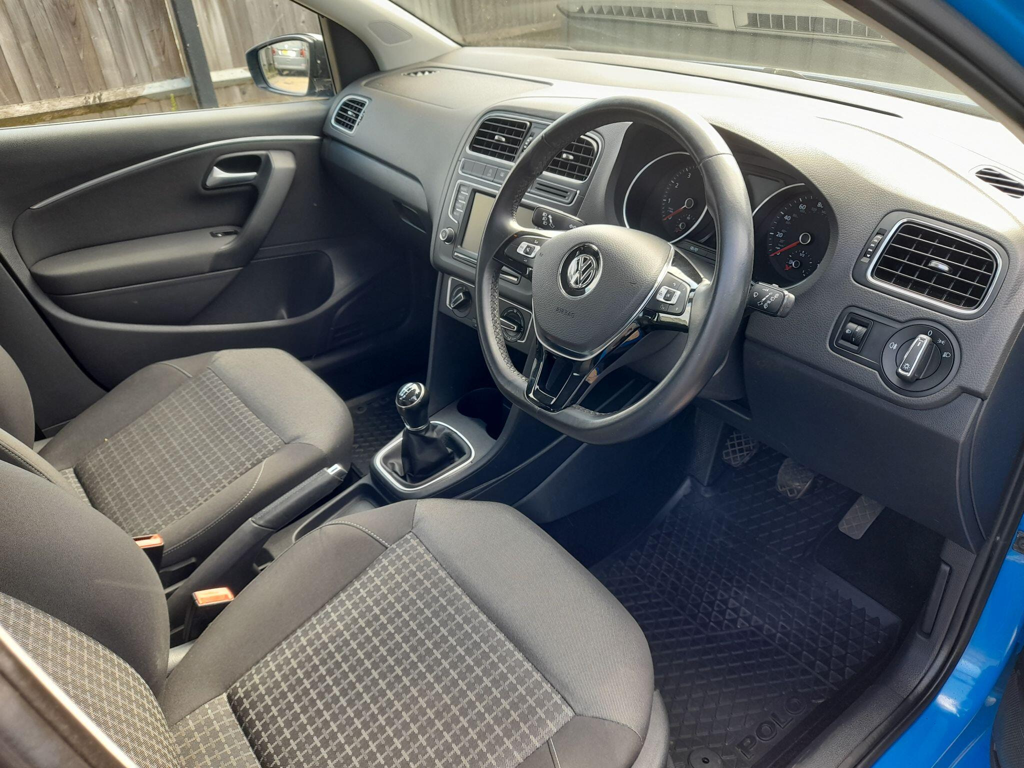 Volkswagen Polo 1.0 BlueMotion Tech SE Euro 6 (s/s) 5dr 5dr Manual 2015